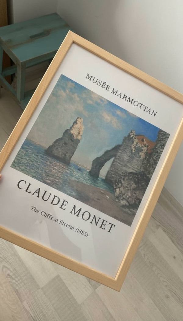 Review by Serra Naz T. for Étretat Kayalıkları (1885)